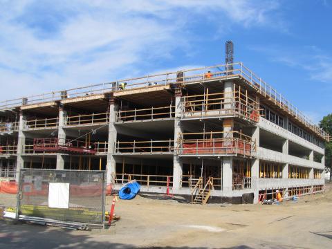 Daimler Parking Construction